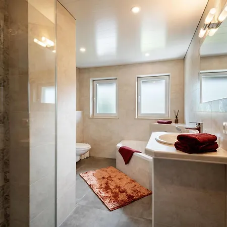 Haus Sonne 아파트 *